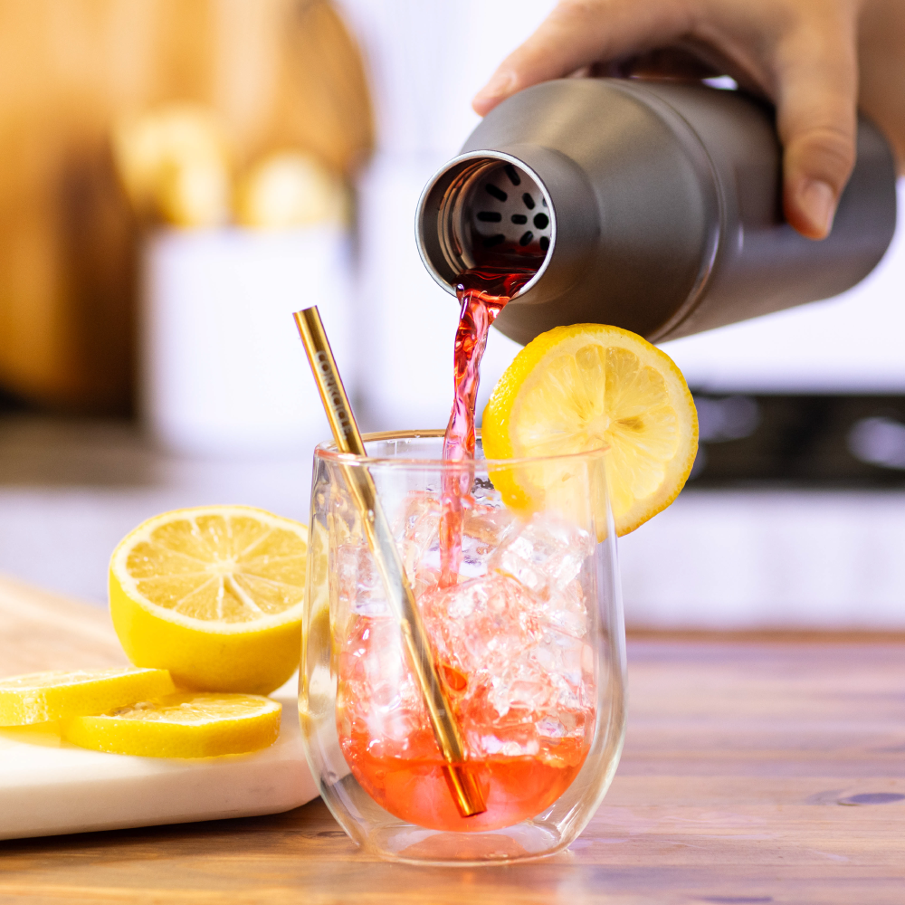 cocktail-shaker-lid-g2 Cocktail_Shaker_lifestyle_1_0f873eef-26b9-477a-b301-4dde25c00201.png