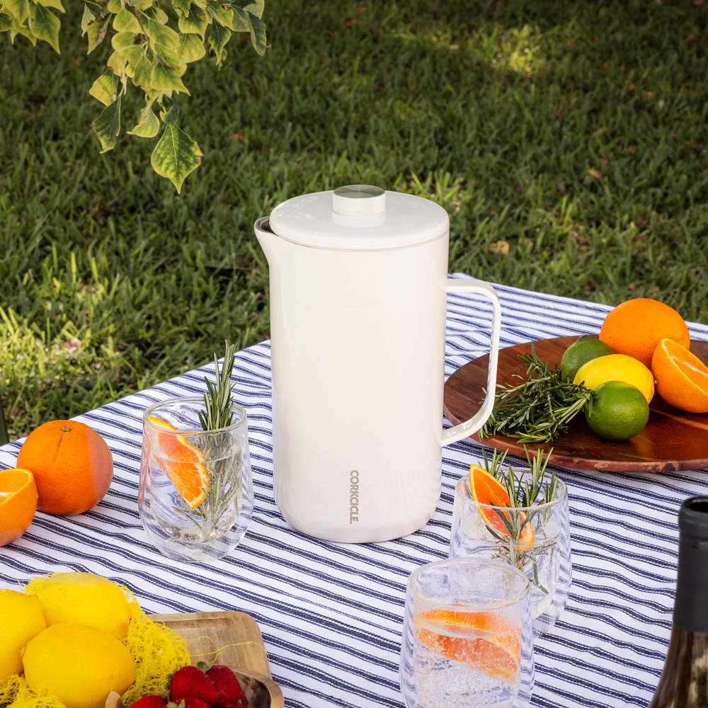 pitcher-g5 OatmilkPitcher_Lifestyle.png